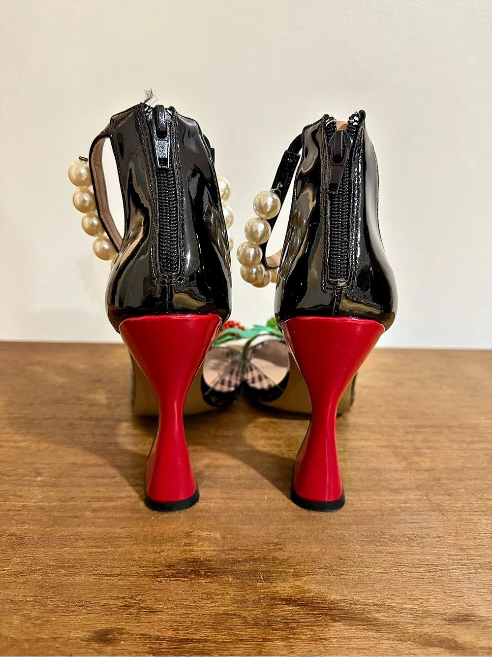 Betsey Johnson Viviann Watermelon Pearl Ankle Strap Pumps Heels Size 8 - Picture 4 of 11